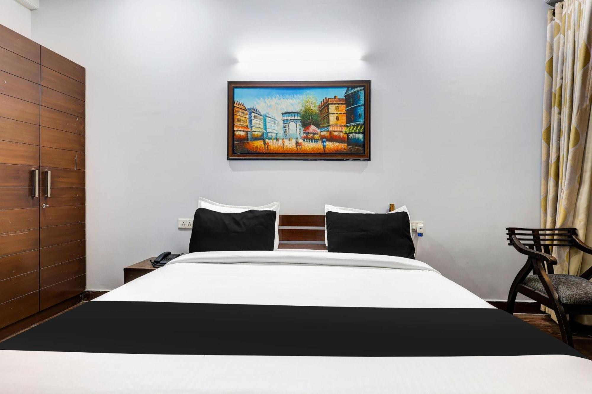 Super Townhouse Sector 38 Gurgaon Near Medanta Hotel Exterior foto